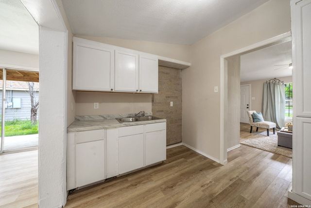 167 Bangor, San Antonio, TX 78228