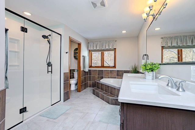 1401 WOODLAND RIDGE ROAD, Wausau, WI 54403