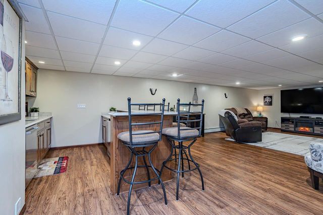 1401 WOODLAND RIDGE ROAD, Wausau, WI 54403