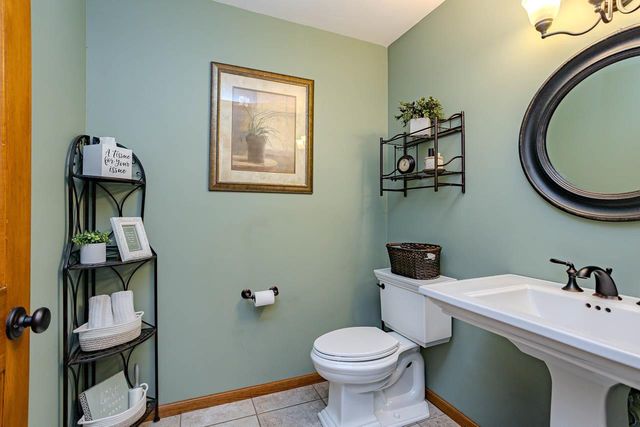 1401 WOODLAND RIDGE ROAD, Wausau, WI 54403