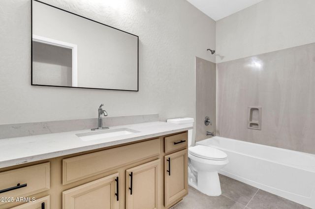 2430 S DRAGOON Drive, Chandler, AZ 85286