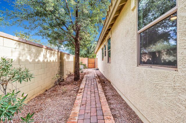 2430 S DRAGOON Drive, Chandler, AZ 85286