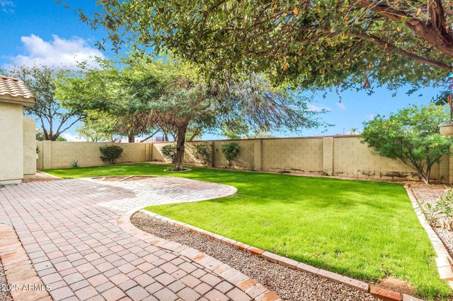 2430 S DRAGOON Drive, Chandler, AZ 85286