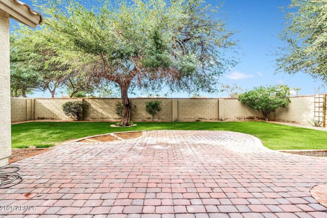 2430 S DRAGOON Drive, Chandler, AZ 85286