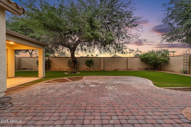 2430 S DRAGOON Drive, Chandler, AZ 85286