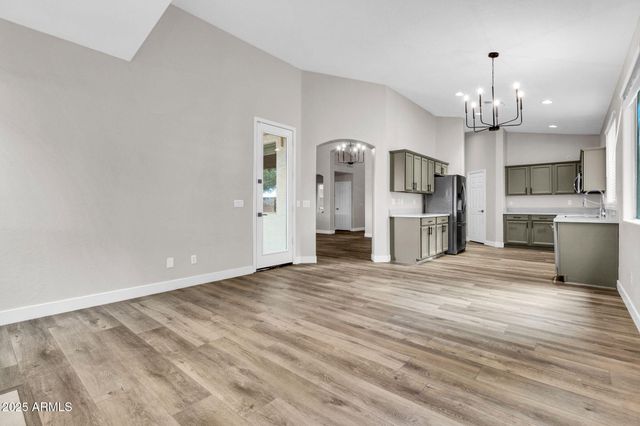 2430 S DRAGOON Drive, Chandler, AZ 85286