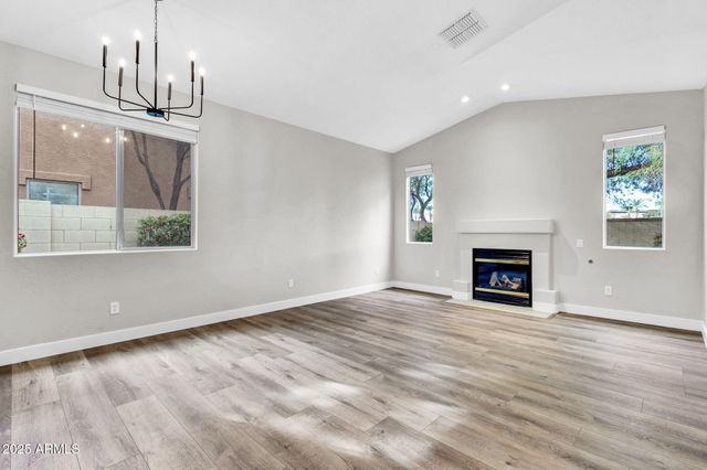 2430 S DRAGOON Drive, Chandler, AZ 85286