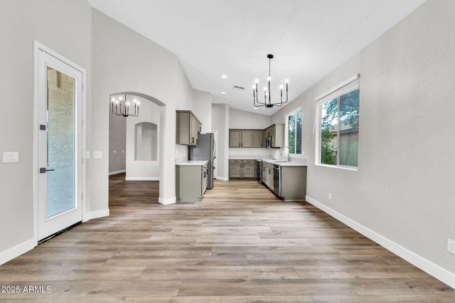 2430 S DRAGOON Drive, Chandler, AZ 85286