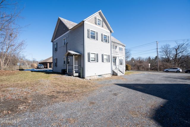 135 Maple Avenue, Saratoga Springs, NY 12866