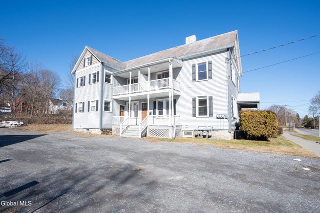 135 Maple Avenue, Saratoga Springs, NY 12866