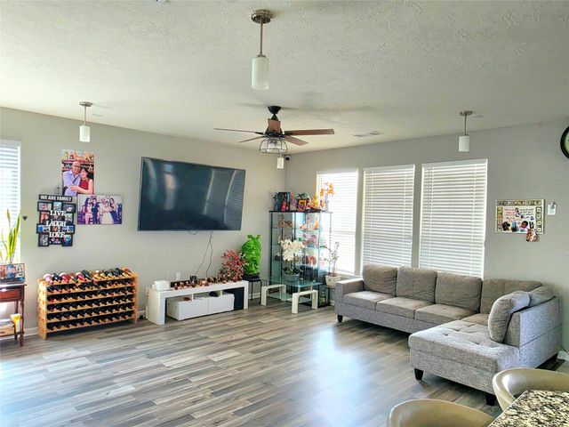 2507 Yellow Buckeye Ct, Houston, TX 77038