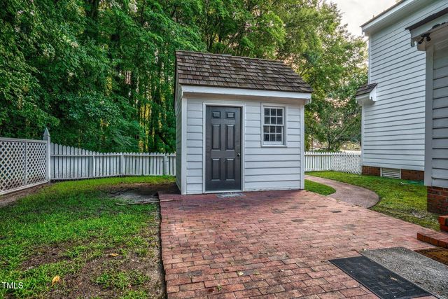 100 Old Colony Way, Rocky Mount, NC 27804