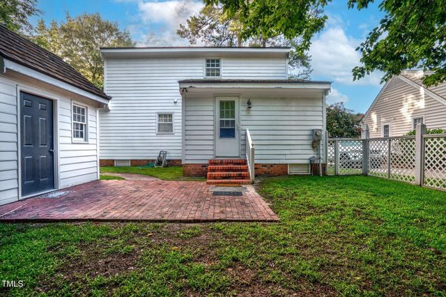 100 Old Colony Way, Rocky Mount, NC 27804