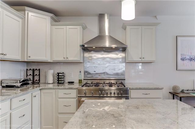4 Barney Street, Newport, RI 02840
