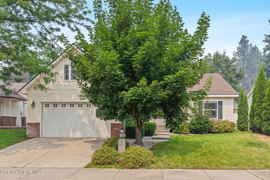 701 E Kokanee Dr, Post Falls, ID 83854 photo 1