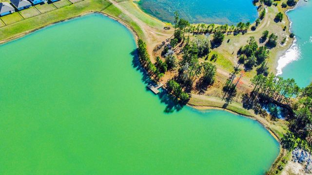 473 Shoreview Drive, Conroe, TX 77303