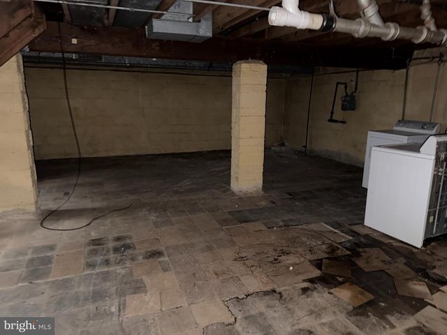 2713 GLEN AVE, Baltimore, MD 21215