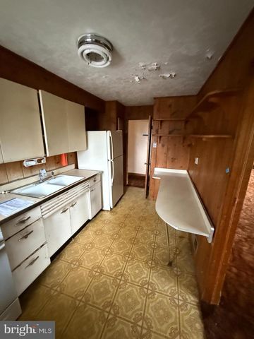 2713 GLEN AVE, Baltimore, MD 21215