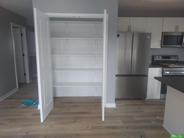 1823 N East Avenue, York, NE 68467