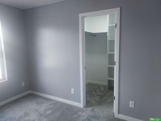 1823 N East Avenue, York, NE 68467