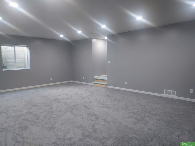 1823 N East Avenue, York, NE 68467