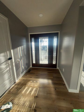 1823 N East Avenue, York, NE 68467