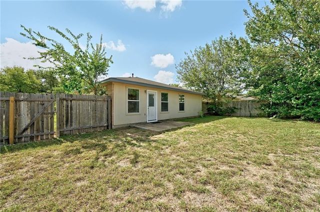 116 Spur CV, Kyle, TX 78640