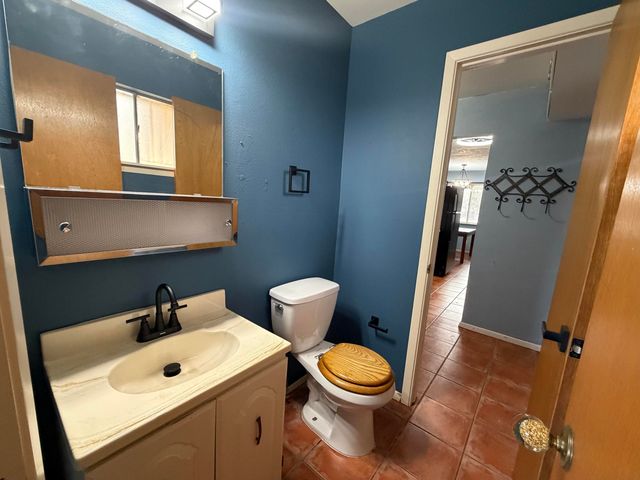 517 Ida Place NE, Albuquerque, NM 87123