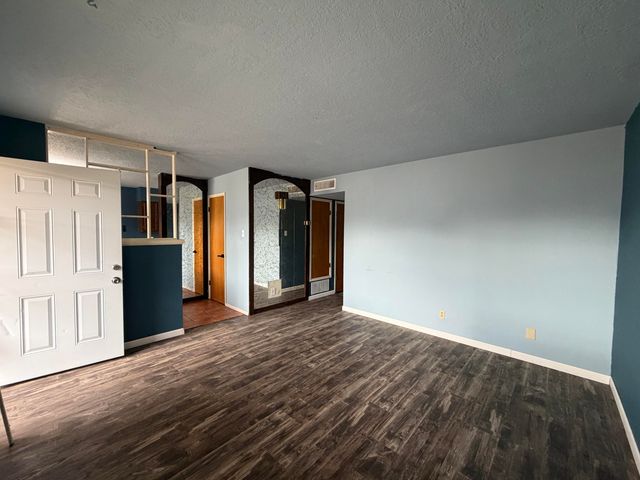 517 Ida Place NE, Albuquerque, NM 87123