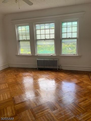 852 S 13Th St, Newark City, NJ 07108