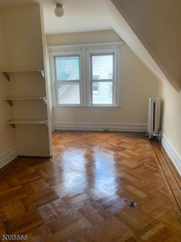 852 S 13Th St, Newark City, NJ 07108
