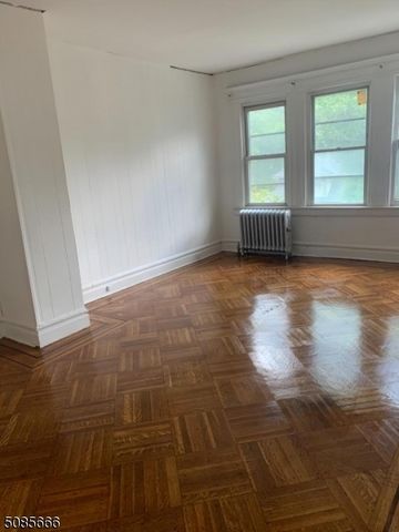 852 S 13Th St, Newark City, NJ 07108