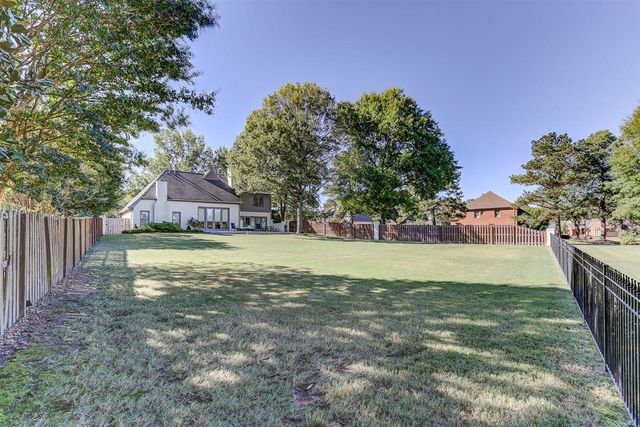 2482 BROTHERWOOD CV, Collierville, TN 38017