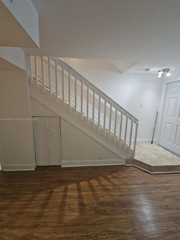 7870 SW 102nd Ln, Miami, FL 33156