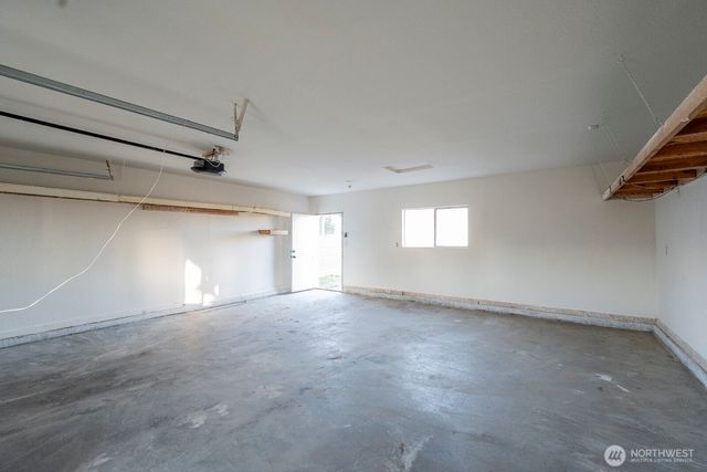 643 W Loop Drive, Moses Lake, WA 99357