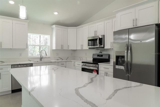 5670 SW 161ST PLACE, Ocala, FL 34473