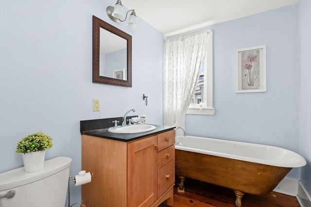 6 Elmwood Rd, Swampscott, MA 01907