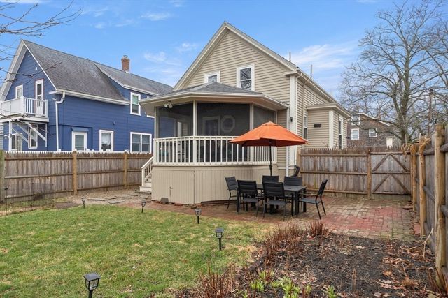 6 Elmwood Rd, Swampscott, MA 01907
