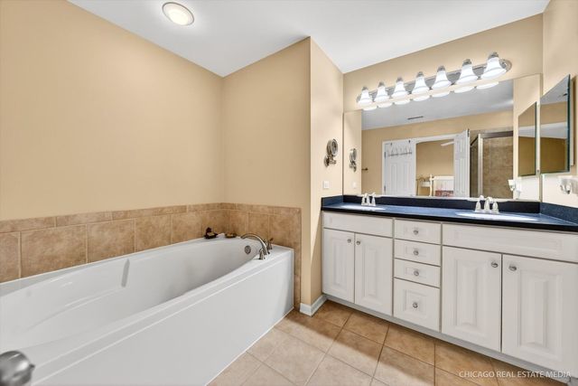 403 Town Center Boulevard, Gilberts, IL 60136