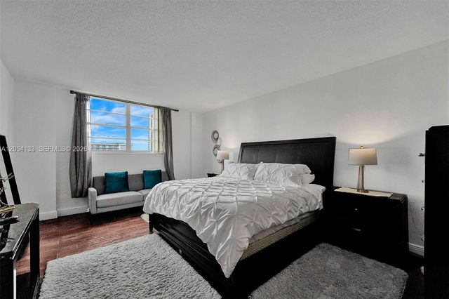 19370 Collins Avenue 1001, Sunny Isles Beach, FL 33160