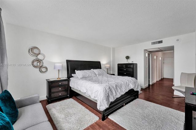 19370 Collins Avenue 1001, Sunny Isles Beach, FL 33160