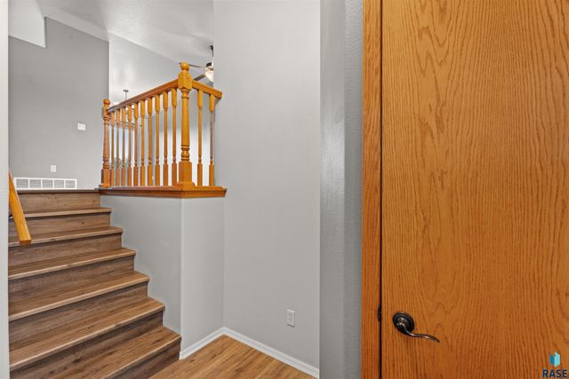 3800 N Gemini Dr Drive, Sioux Falls, SD 57107