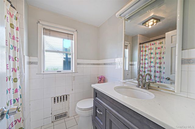 2958 Court Street, Oceanside, NY 11572
