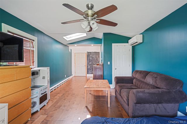 2958 Court Street, Oceanside, NY 11572