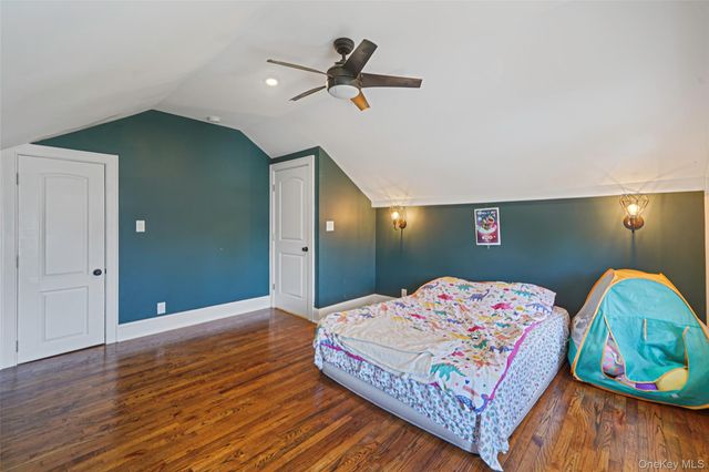 2958 Court Street, Oceanside, NY 11572
