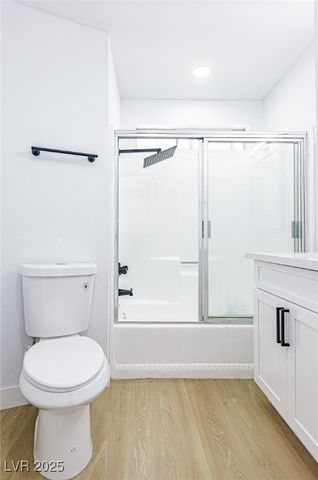 661 Riata Way, Las Vegas, NV 89110