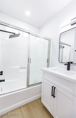 661 Riata Way, Las Vegas, NV 89110