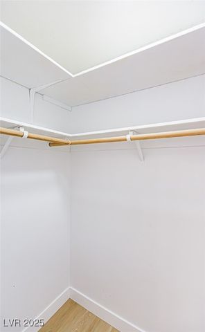 661 Riata Way, Las Vegas, NV 89110