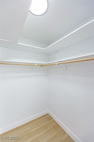 661 Riata Way, Las Vegas, NV 89110