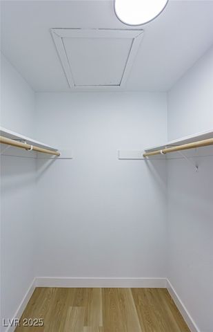 661 Riata Way, Las Vegas, NV 89110